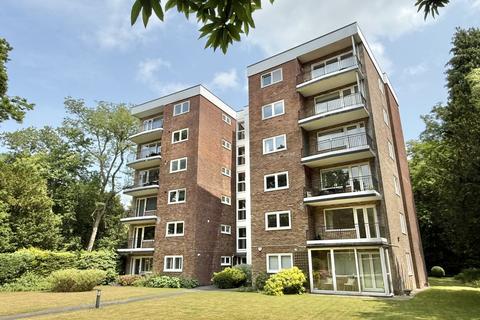 8 The Avenue, Poole, BH13