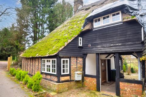 Toat Lane, Pulborough, West Sussex, RH20