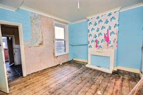 2 bedroom end of terrace house for sale, Bexhill Road, Eastbourne