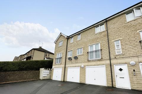 2 bedroom flat for sale, Longley Gardens, 148 Saddleworth Road, Halifax, West Yorkshire, HX4