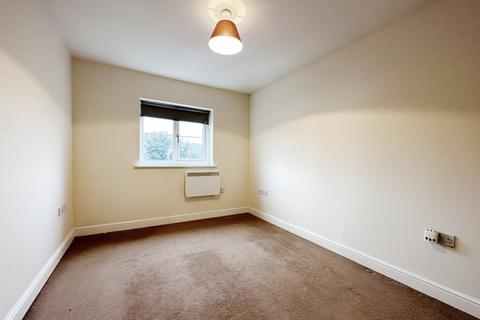 2 bedroom flat for sale, Longley Gardens, 148 Saddleworth Road, Halifax, West Yorkshire, HX4