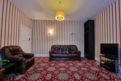 4 bedroom terraced house for sale, Milverton Gardens, Seven Kings, Ilford