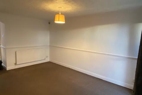 2 bedroom end of terrace house for sale, Dobbinetts Lane, Manchester, M23