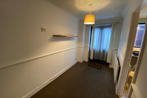 2 bedroom end of terrace house for sale, Dobbinetts Lane, Manchester, M23