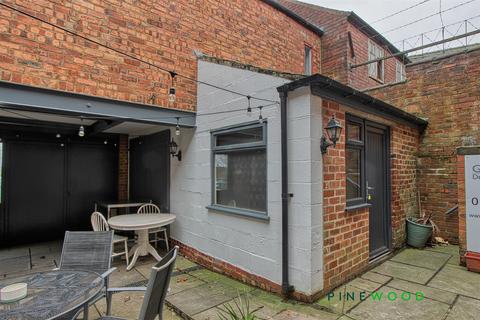 Property to rent, High Street, Chesterfield S45