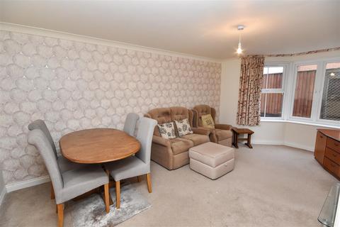 1 bedroom apartment for sale, Warwick Road, Balderton, Newark