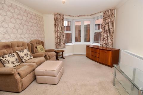 1 bedroom apartment for sale, Warwick Road, Balderton, Newark