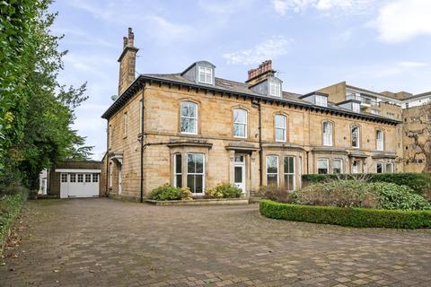 undefined, Beech Grove, Harrogate, North Yorkshire, HG2