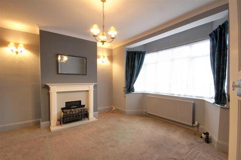 4 bedroom semi-detached house for sale, Evelyn Road, Broadwater, Worthing