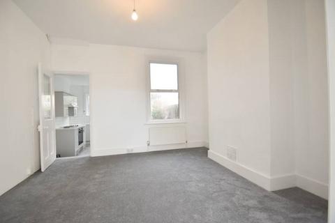 2 bedroom end of terrace house to rent, Seaside, Eastbourne BN22