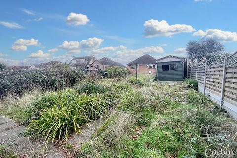 2 bedroom detached bungalow for sale, Cudnell Avenue, Bournemouth, Dorset