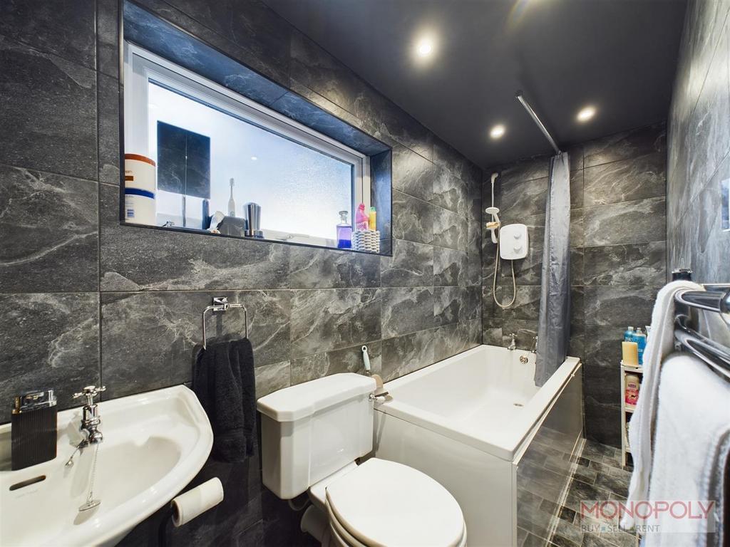 Family bathroom