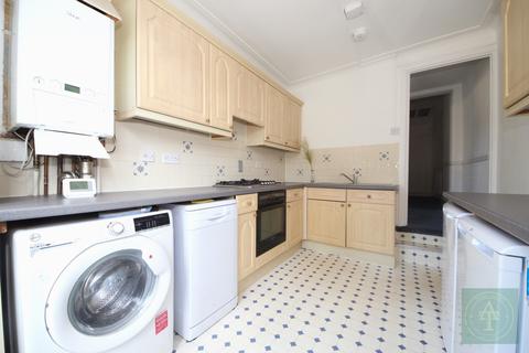 2 bedroom flat to rent, Arlow Road, N21