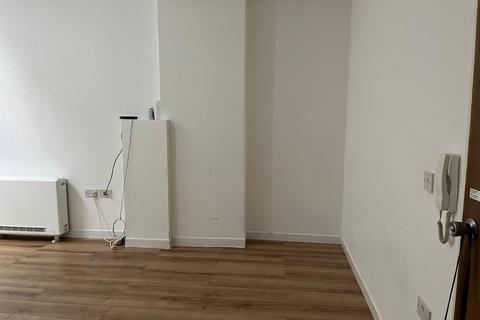 Studio to rent, Wharf Street South, Leicester LE1