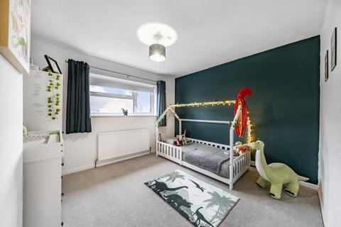 22 Blake Road, Bicester, OX26 3HG