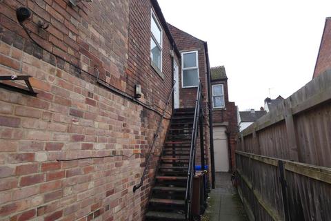 2 bedroom flat to rent, Main Street, Stapenhill, Burton-On-Trent