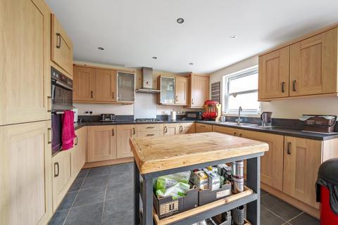 6 bedroom detached house for sale, Bicester,  Oxfordshire,  OX26