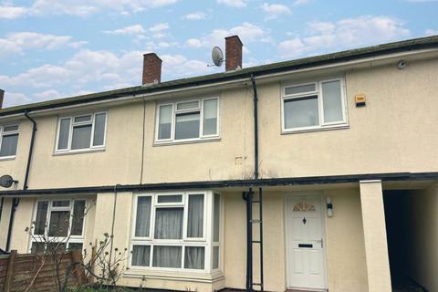 3 bedroom terraced house to rent, Millfield Avenue, Walthamstow, London E17