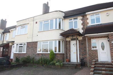 3 bedroom flat to rent, Benhurst Gardens, South Croydon CR2