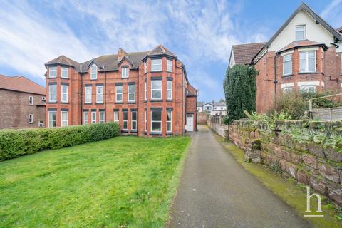 2 bedroom apartment to rent, Marine Park, Wirral CH48