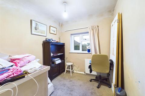 155 Beauchamp Road, West Molesey, KT8 2PJ