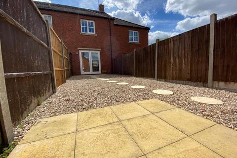 2 bedroom terraced house to rent, Forest School Street, Burton Upon Trent DE13