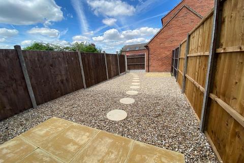 2 bedroom terraced house to rent, Forest School Street, Burton Upon Trent DE13