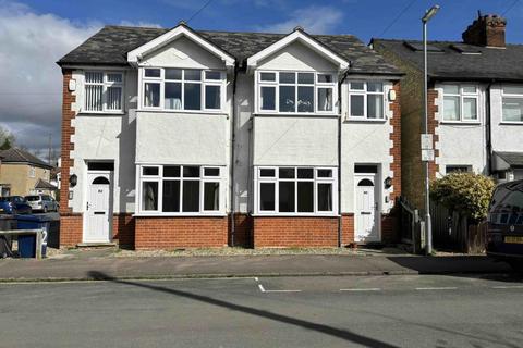 2 bedroom maisonette to rent, Canterbury Street, Cambridge,