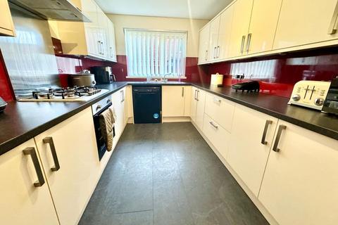 3 bedroom semi-detached house for sale, Roseberry Road, Middlesbrough