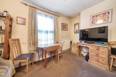 1 bedroom apartment for sale, Old Woolwich Road, London