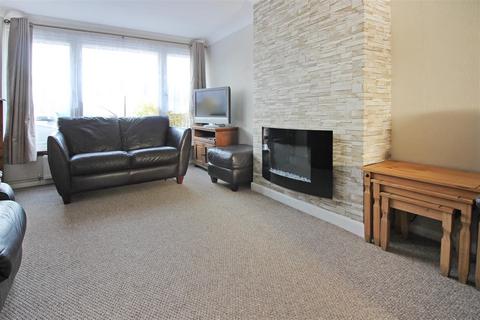 4 bedroom end of terrace house to rent, Rhodaus Close, Canterbury