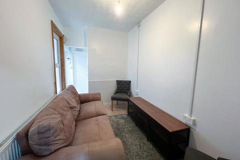 4 bedroom house to rent, Bath Road, Bristol BS4