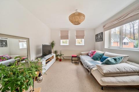 2 bedroom apartment for sale, Capel Crescent, Stanmore, Middlesex