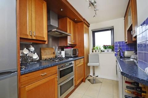 2 bedroom flat to rent, The Highway, Wapping, London, E1W