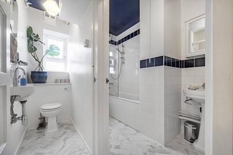 Flat 1, Macgregor House Thornton Road, London, SW12 0LE