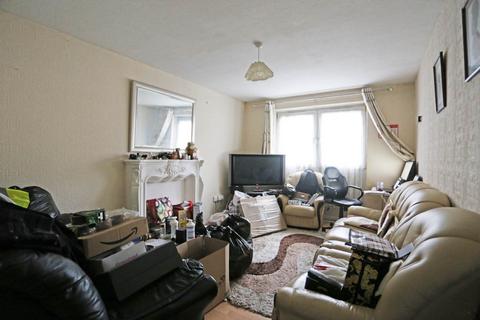 1 bedroom flat to rent, Grantham Road, London, Manor Park, E12