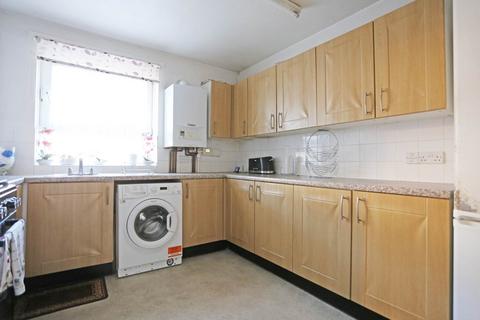 1 bedroom flat to rent, Grantham Road, London, Manor Park, E12