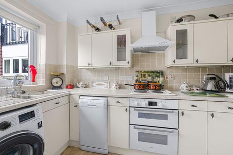 2 bedroom flat for sale, Oakdene, Lansdown Road, Cheltenham, GL51