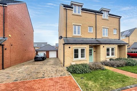 4 bedroom semi-detached house for sale, Hamsteels Close, Elba Park, Houghton Le Spring, Tyne and Wear, DH4 6GH