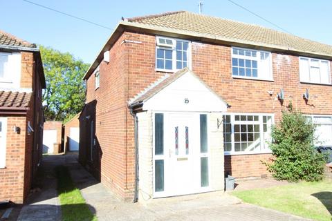 3 bedroom semi-detached house to rent, Charlwood Road, Lewsey Farm, Luton, LU4