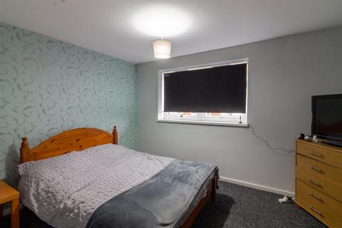 1 bedroom flat to rent, Holborn Green, Woodhouse, Leeds