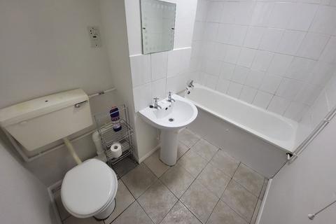 undefined, Luton LU1