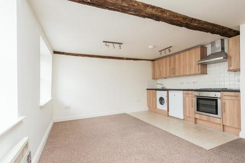 2 bedroom apartment to rent, Corn Street, Witney OX28 6DB