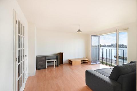 2 bedroom flat to rent, Redding House, Harlinger Street, SE18