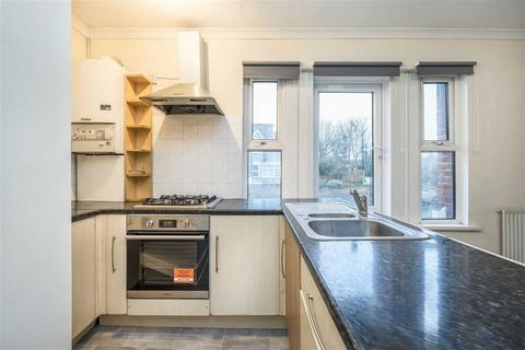 1 bedroom flat to rent, Bramshot Avenue, London SE7