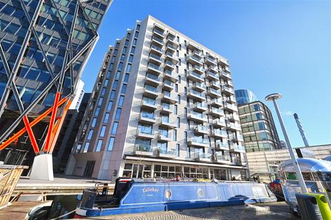 2 bedroom apartment to rent, 3 Canalside Walk, London