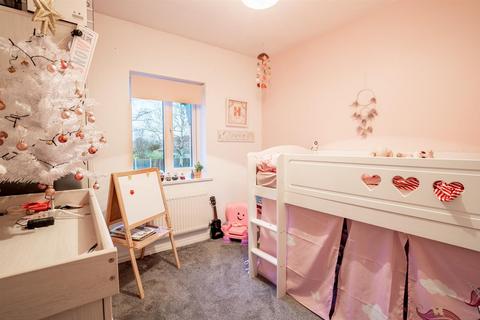 29 Linnet Drive, Leigh, WN7 2GE