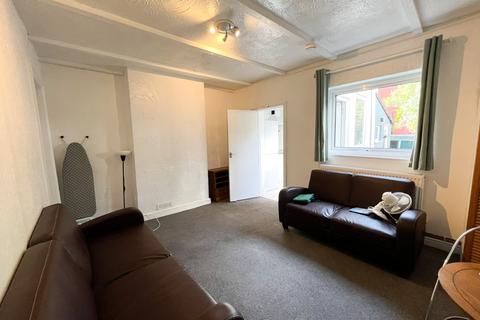 3 bedroom terraced house to rent, Coronation Road, Bristol BS3