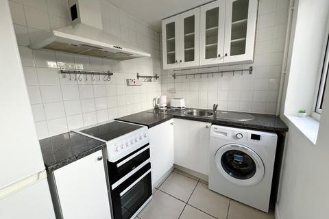 3 bedroom terraced house to rent, Coronation Road, Bristol BS3