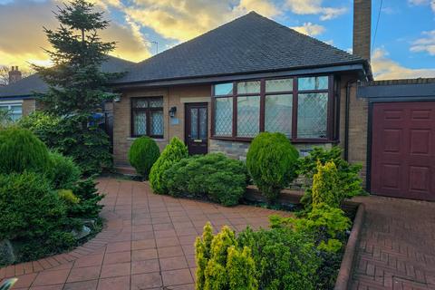 3 bedroom bungalow to rent, Layton Road, Blackpool